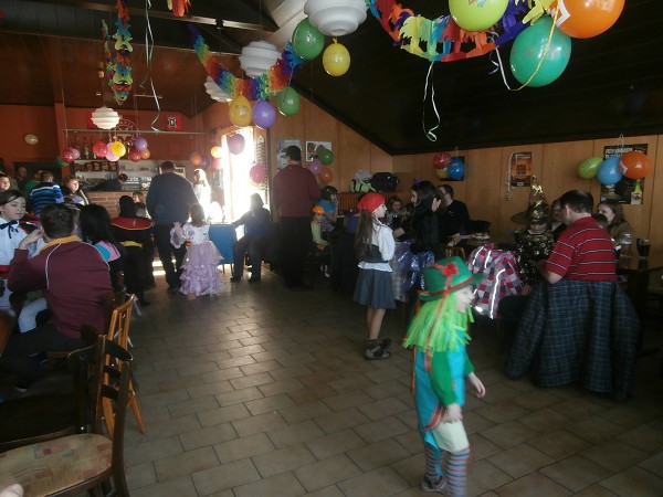 OLYMPUS DIGITAL CAMERA         